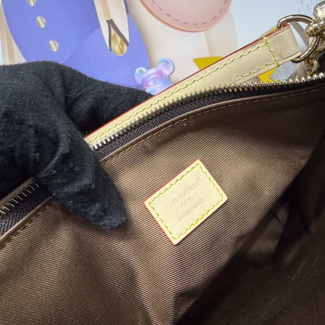 Bagsaaa LV M27825 Multipass Monogram - 30cm