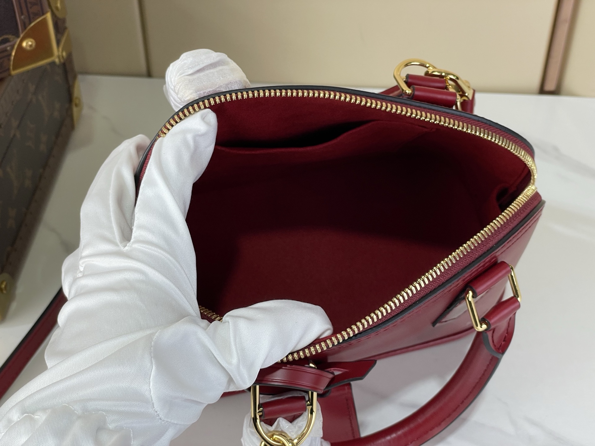 Bagsaaa LV M25562 Alma BB Rouge - 23.5cm