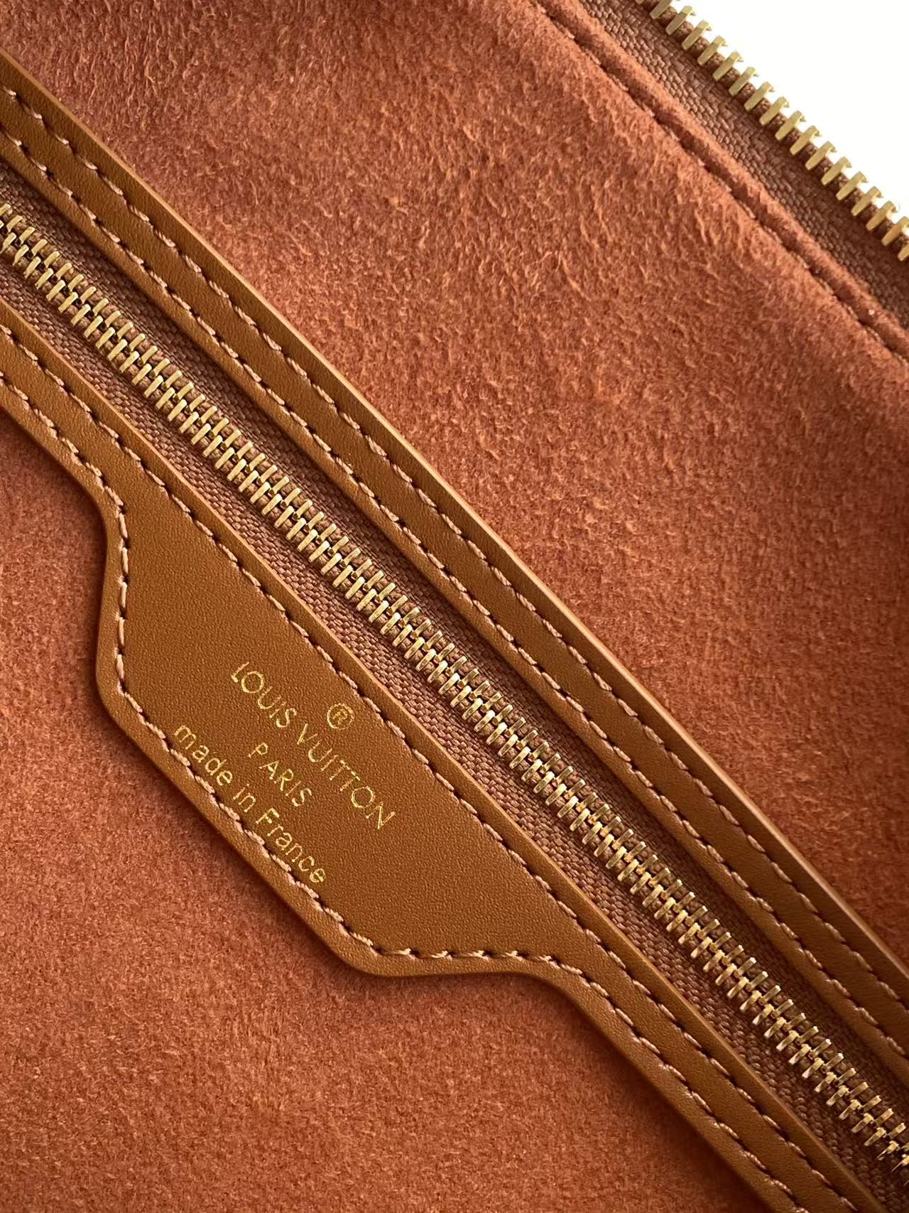 Bagsaaa LV M28662 Speedy Soft 30 brown - 30cm