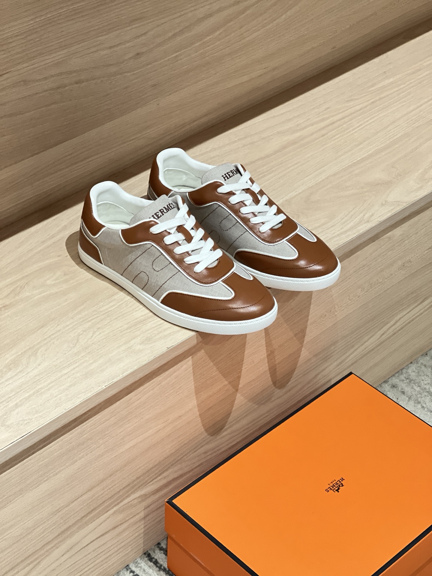 Bagsaaa H**me5 Match sneaker brown & beige