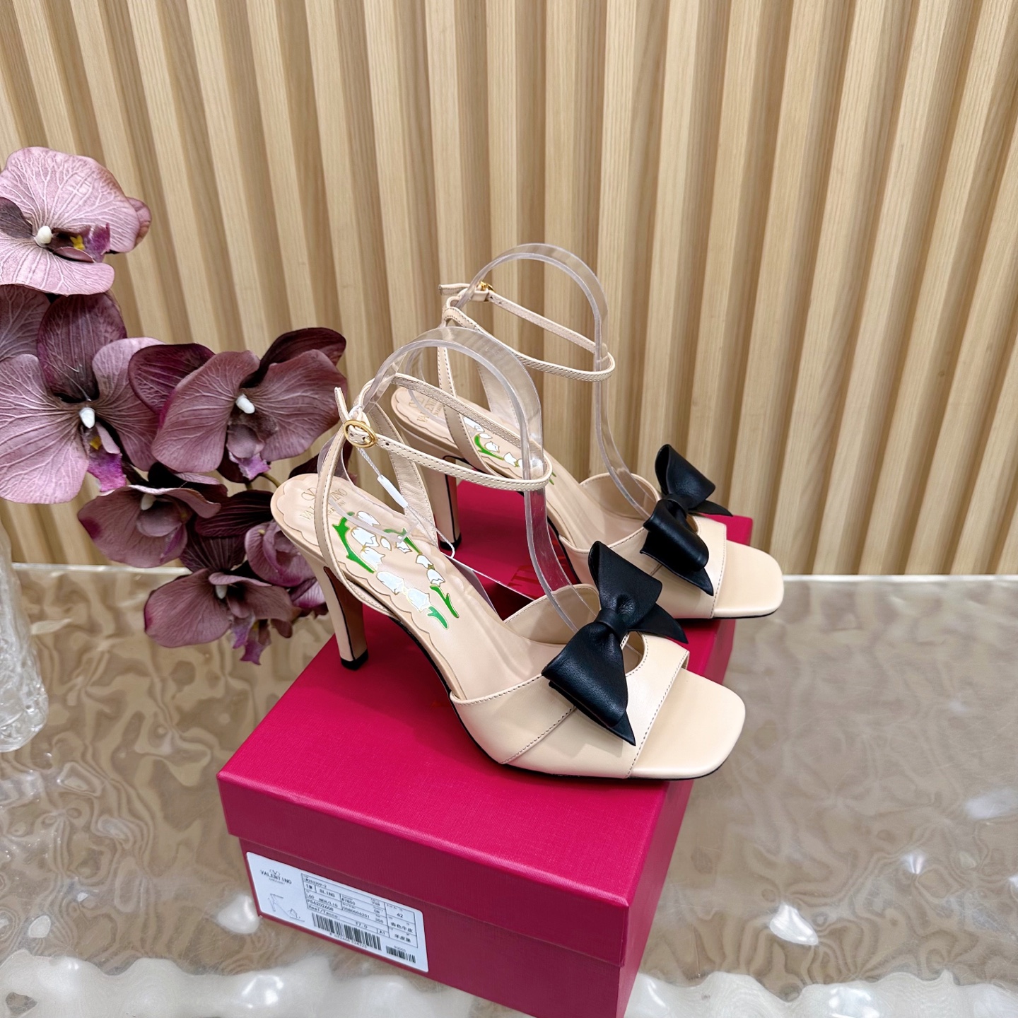Bagsaaa Va1e*ntin0 Bowow Kidskin Sandal 95Mm beige
