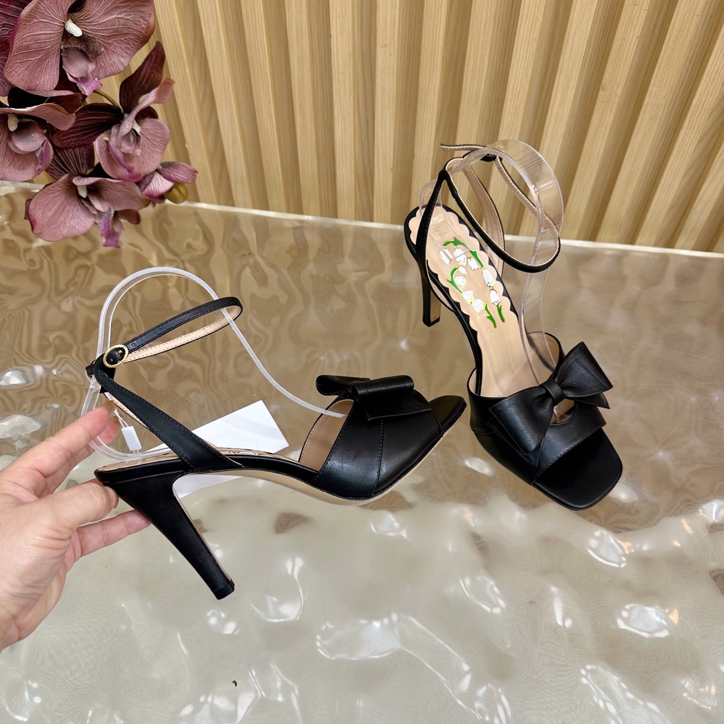 Bagsaaa Va1e*ntin0 Bowow Kidskin Sandal 95Mm black