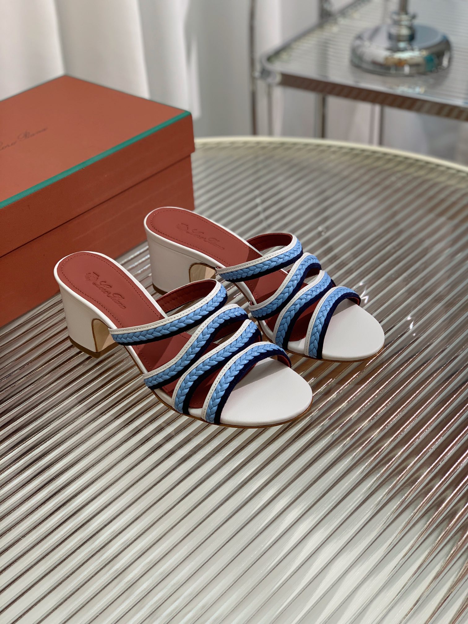 Bagsaaa L0r0 P1ana Summer Charms sandals in blue