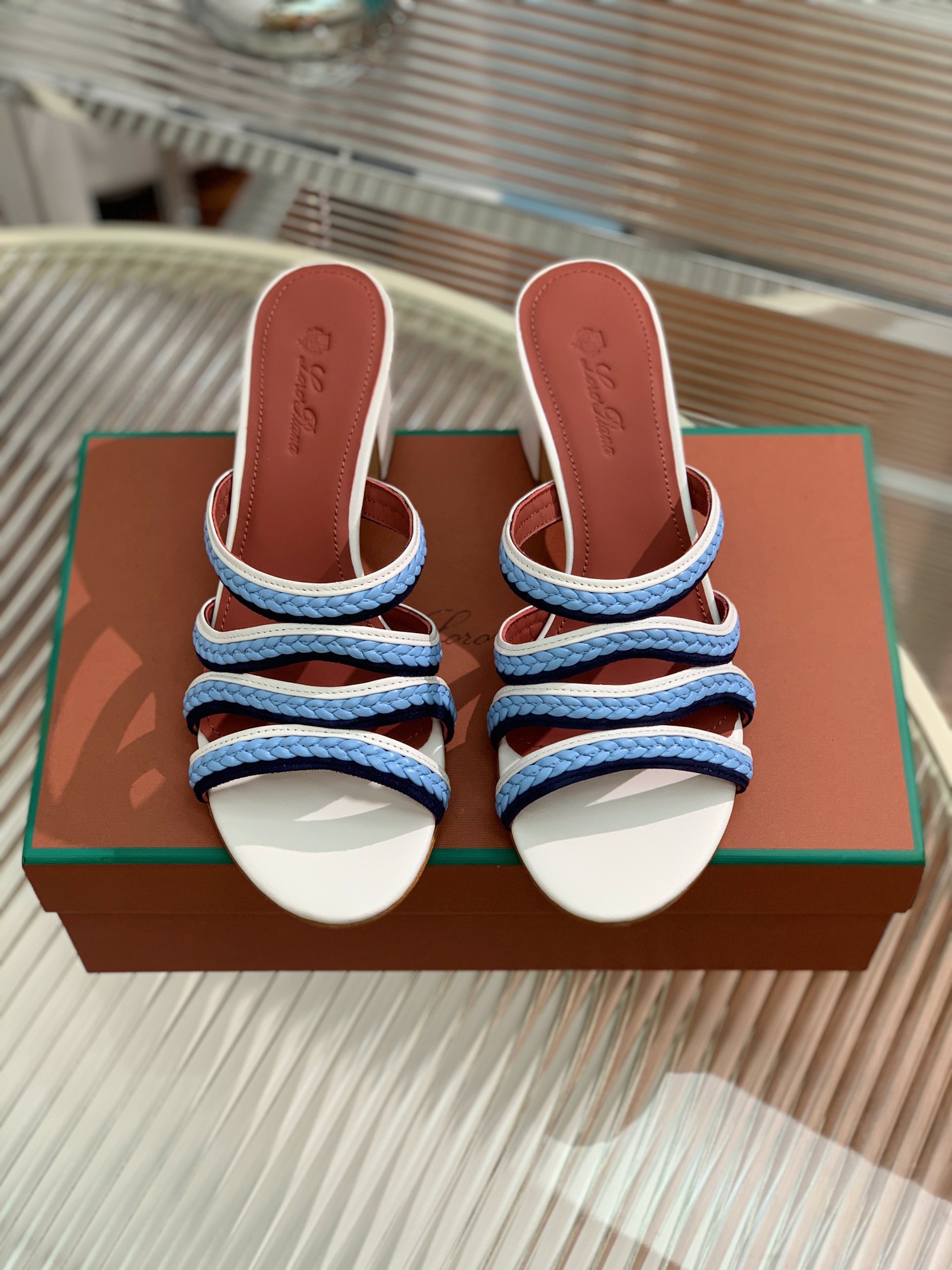 Bagsaaa L0r0 P1ana Summer Charms sandals in blue