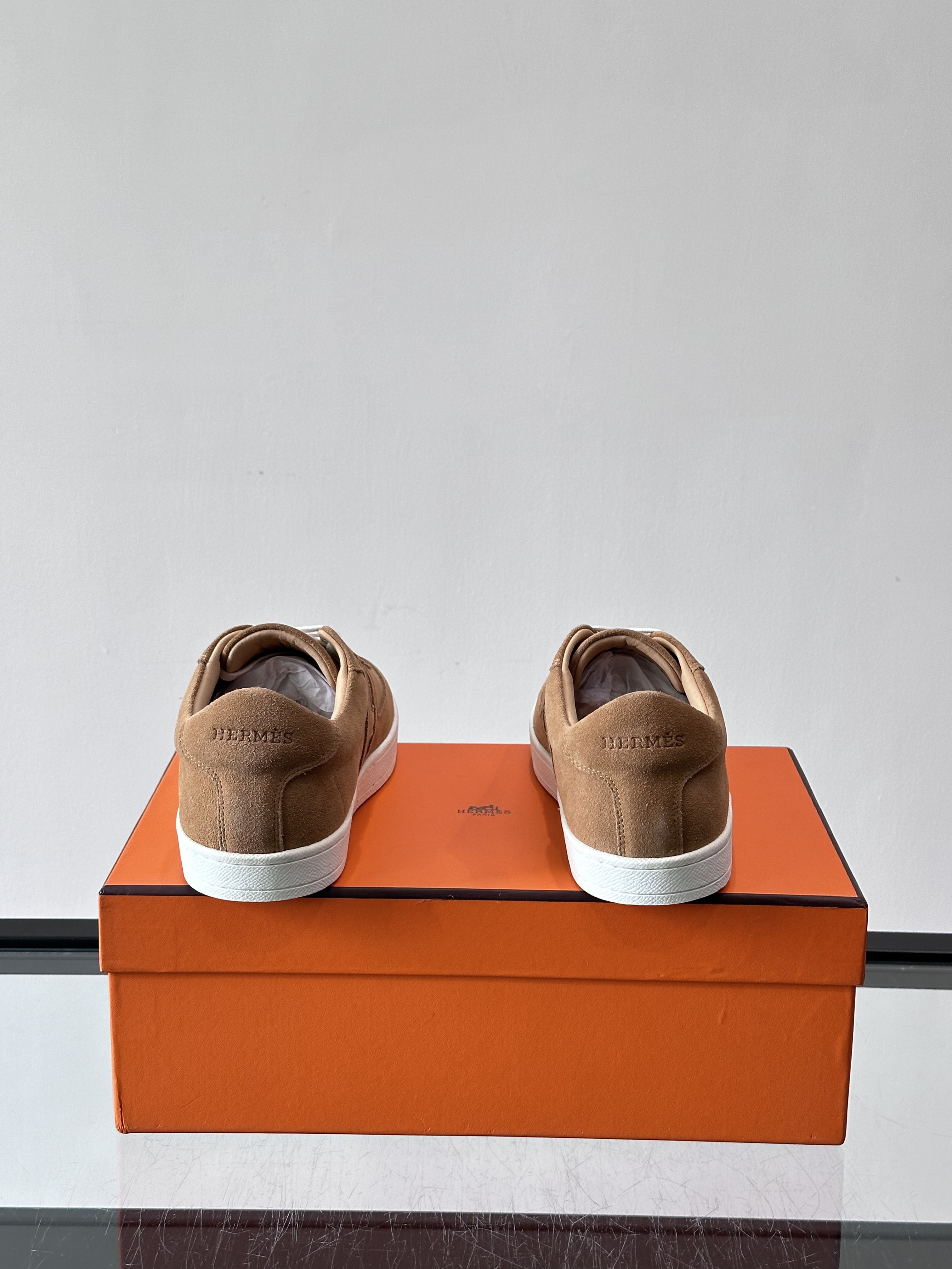 Bagsaaa H**me5 Boomerang sneaker brown suede