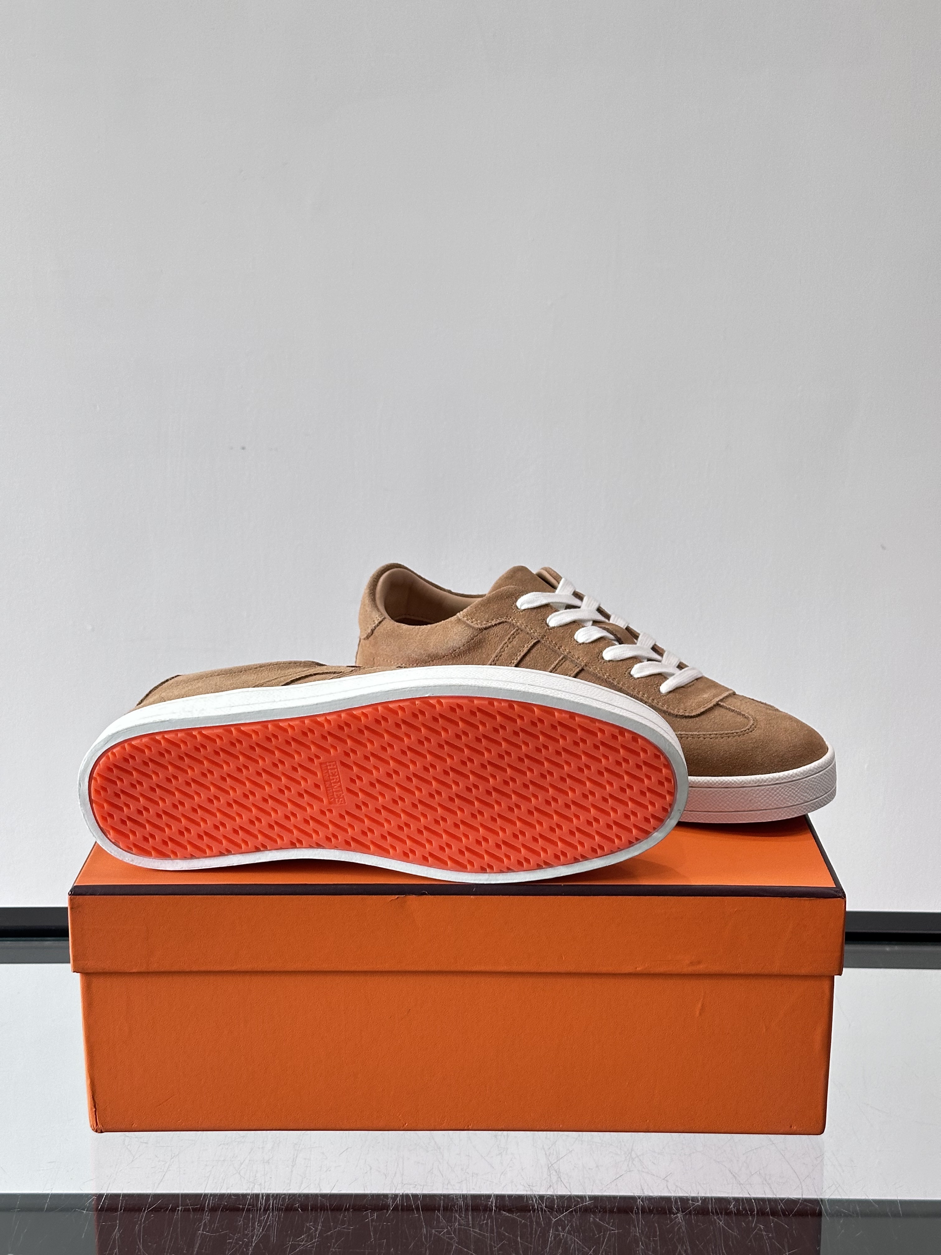 Bagsaaa H**me5 Boomerang sneaker brown suede