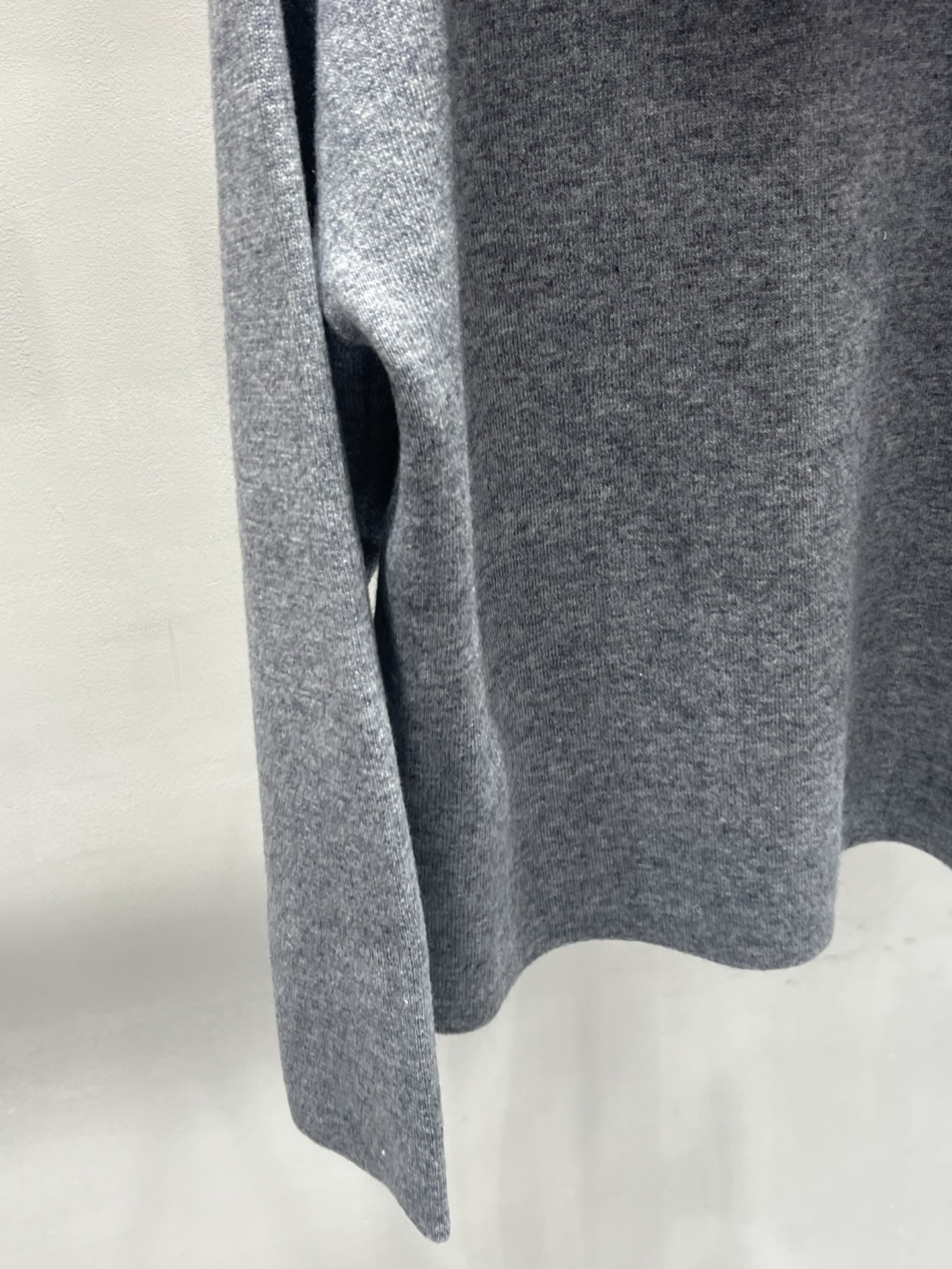 Bagsaaa Miu Miu Cashmere cardigan hoodie gray