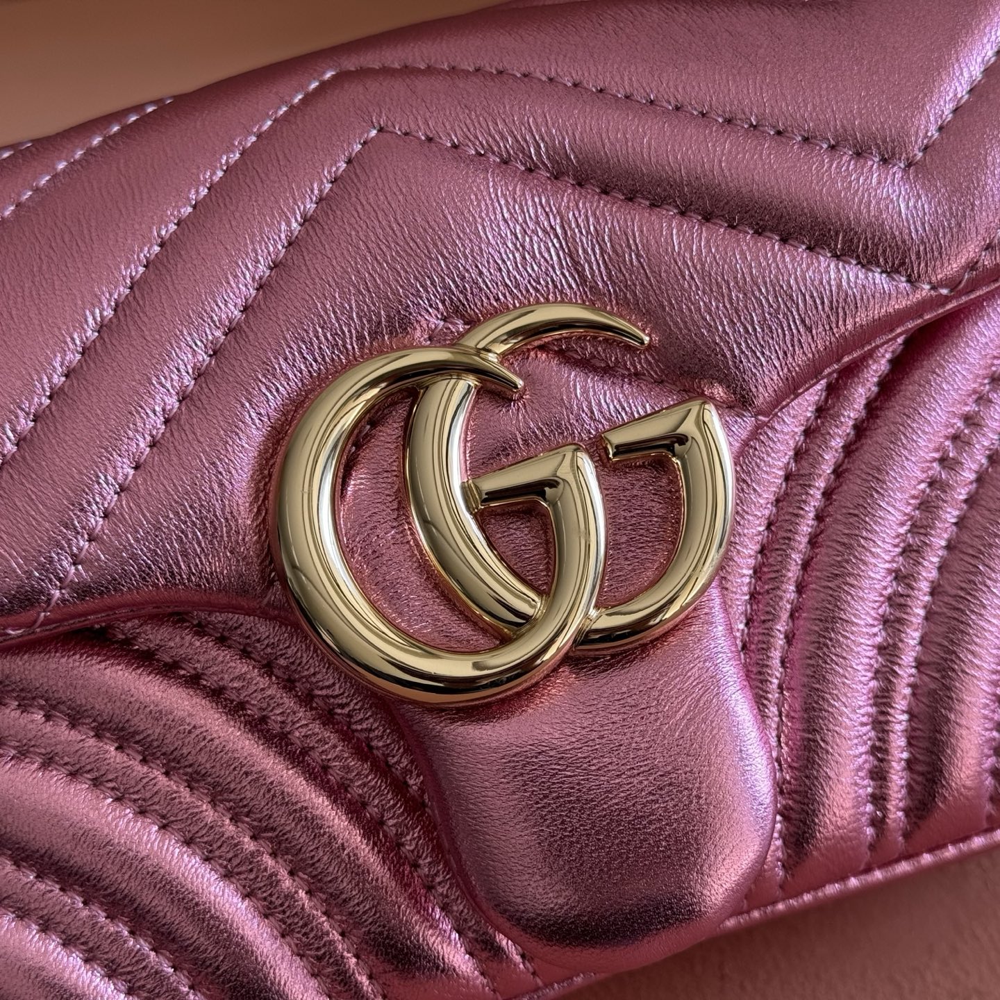 Bagsaaa Gvc*1 GG Marmont small shoulder bag 837280 bright pink - 22cm