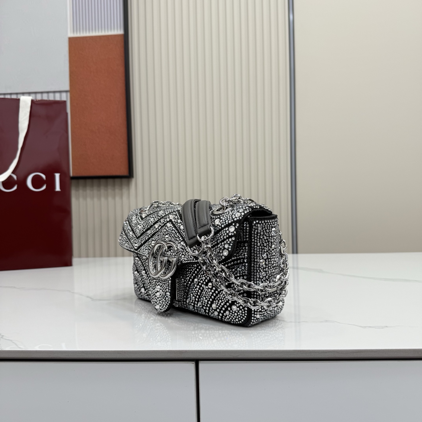 Bagsaaa Gvc*1 GG Marmont crystals small shoulder bag 837280 grey - 22cm