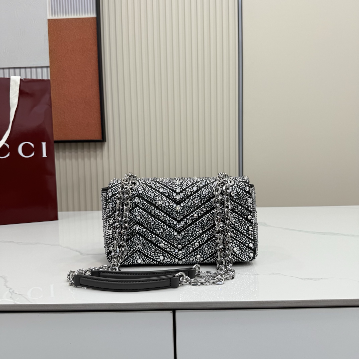 Bagsaaa Gvc*1 GG Marmont crystals small shoulder bag 837280 grey - 22cm