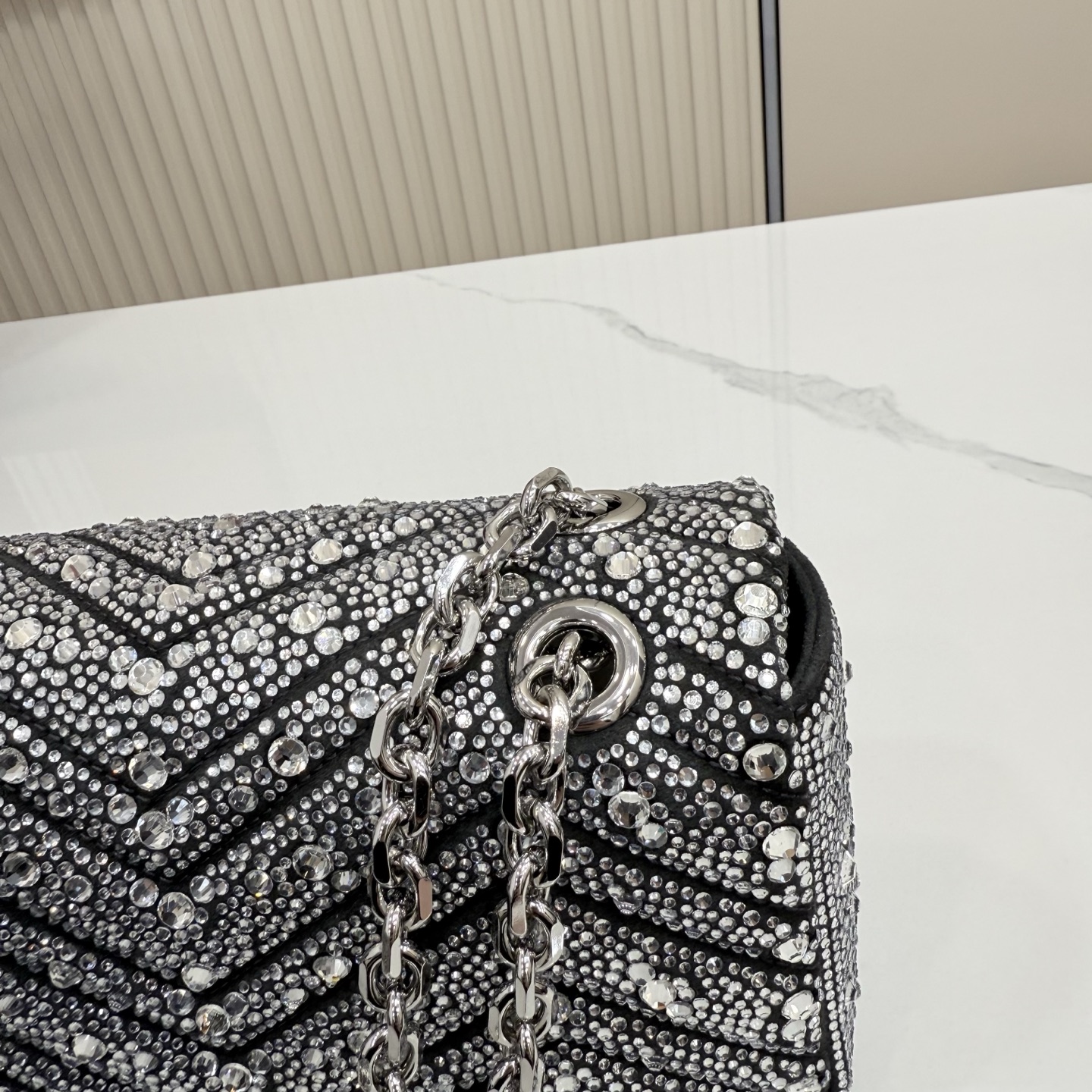 Bagsaaa Gvc*1 GG Marmont crystals small shoulder bag 837280 grey - 22cm