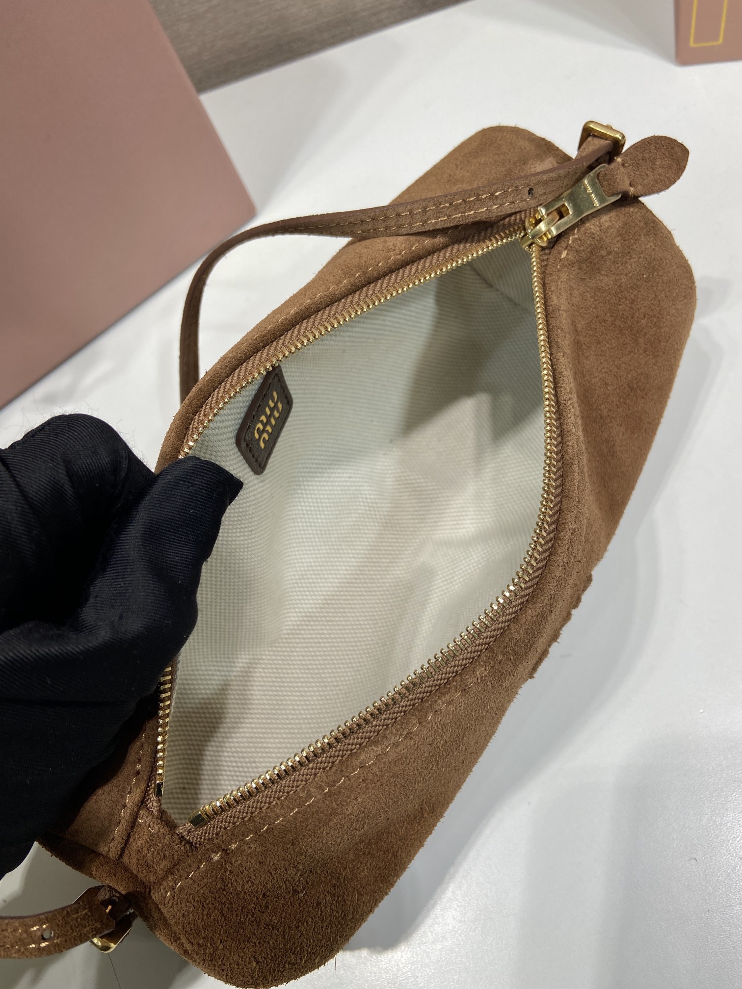 Bagsaaa Miu Miu Suede pouch 5NE851 brown suede - 22cm