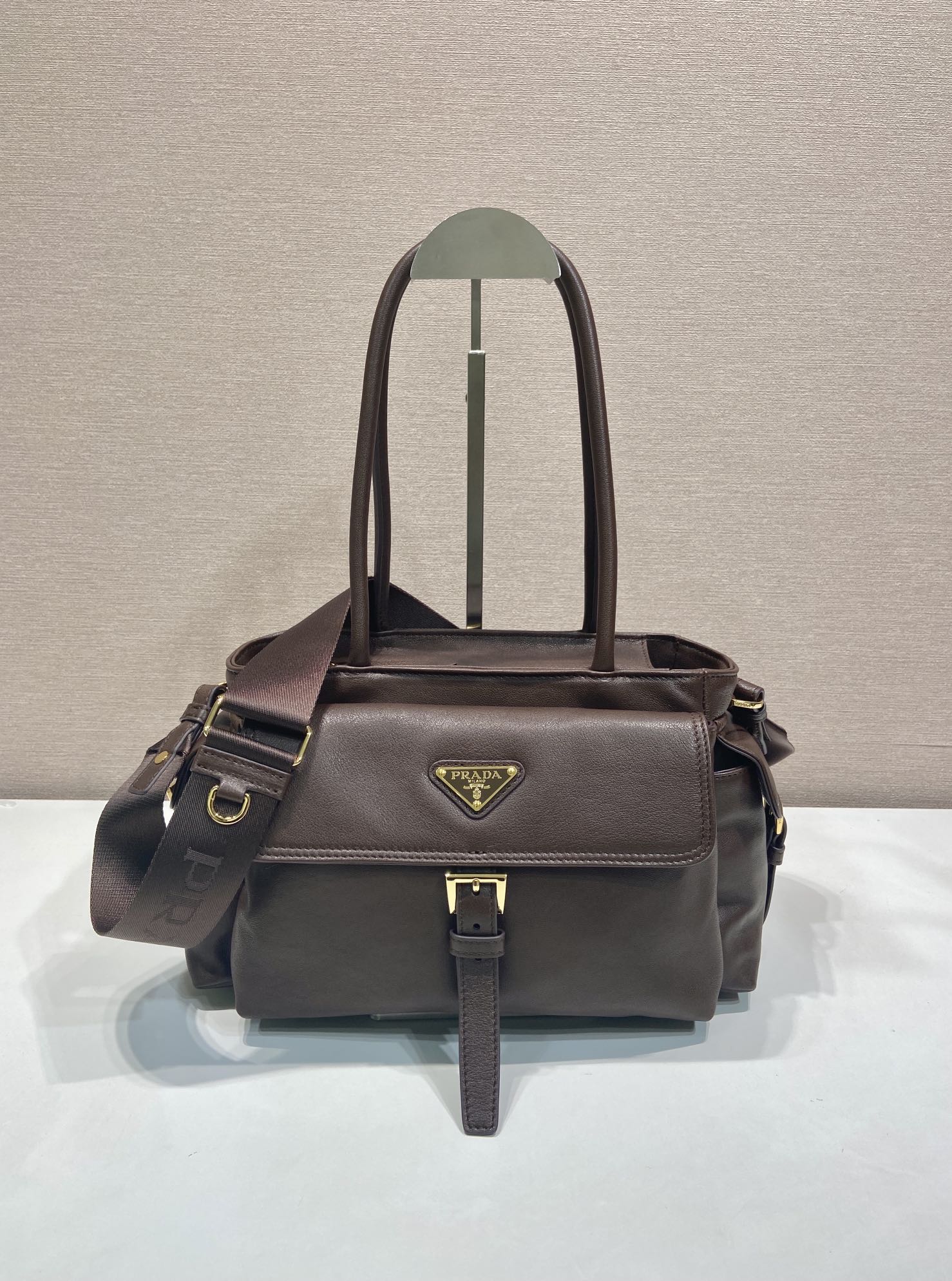 Bagsaaa Pra*a Explore medium nappa leather tote bag 1BG596 Sienna - 31cm 