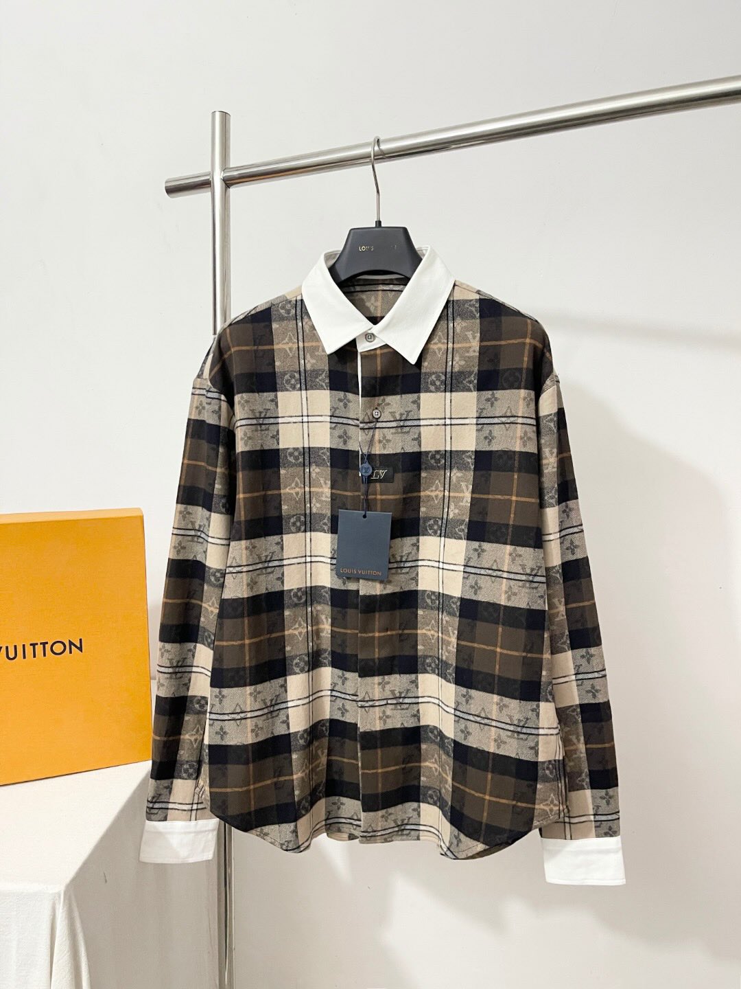 Bagsaaa LV Monogram Flannel Long-Sleeved Polo Shirt Caramel