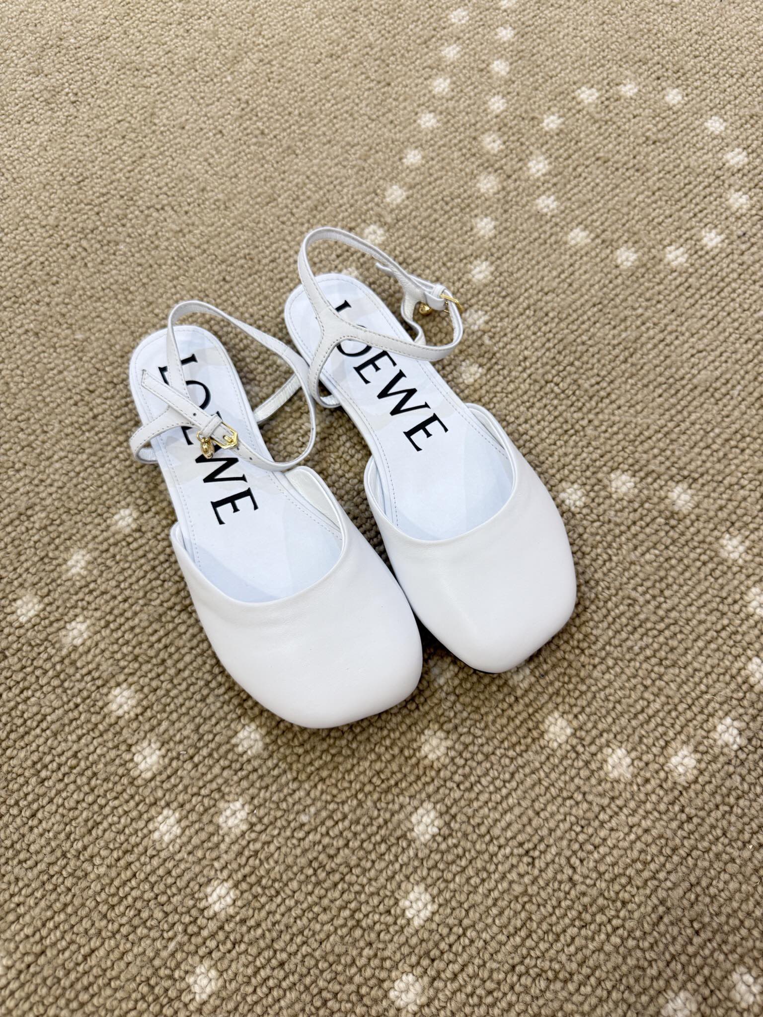 Bagsaaa L0ew* Toy ankle-strap pumps white