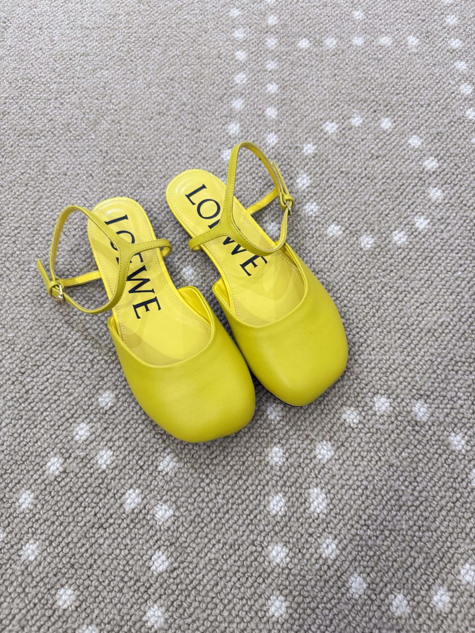 Bagsaaa L0ew* Toy ankle-strap pumps yellow