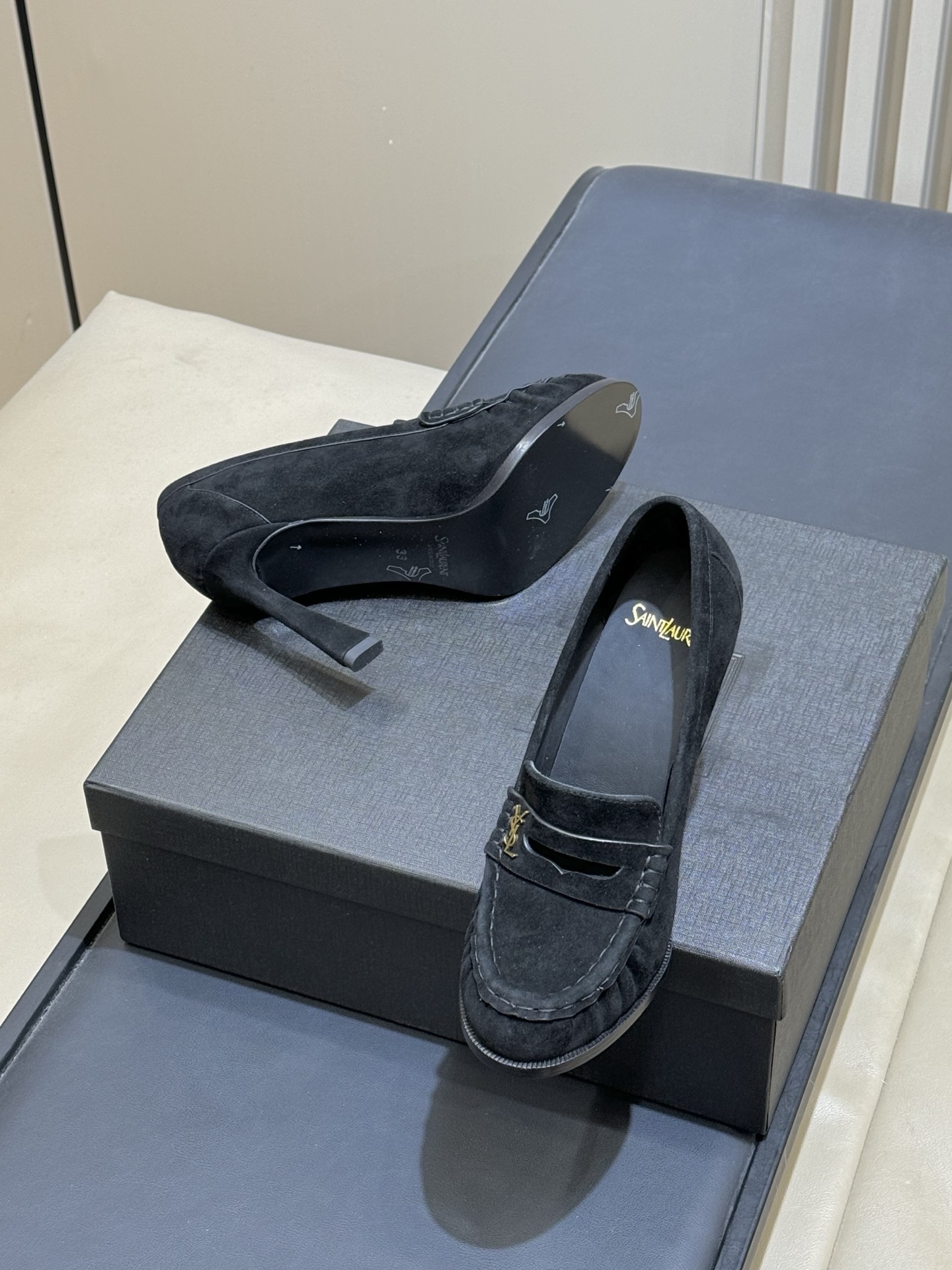 Bagsaaa Y51 LE LOAFER pumps in suede black
