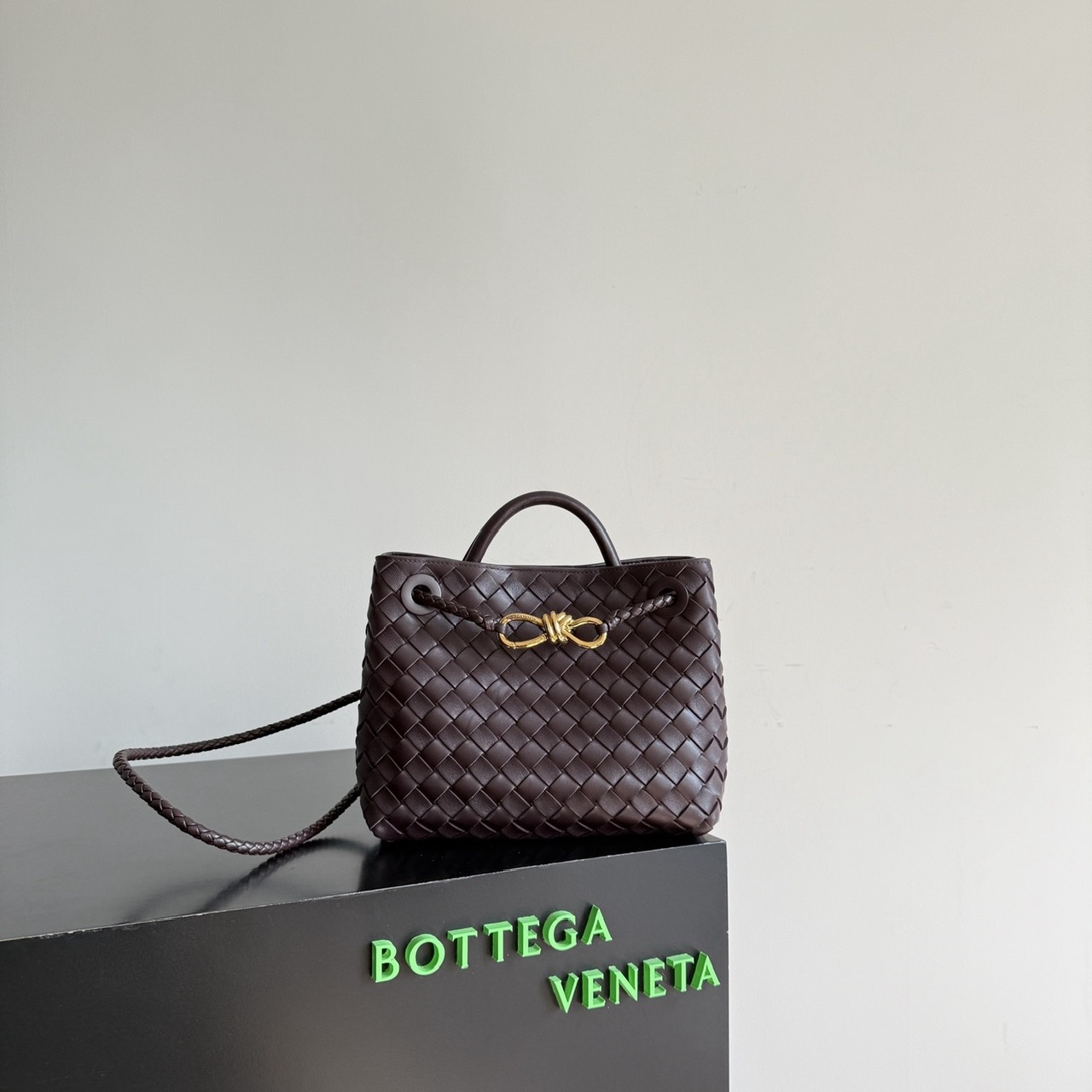 Bagsaaa B0tt*ga Ven*ta Small Andiamo 766014 fondant - 25cm