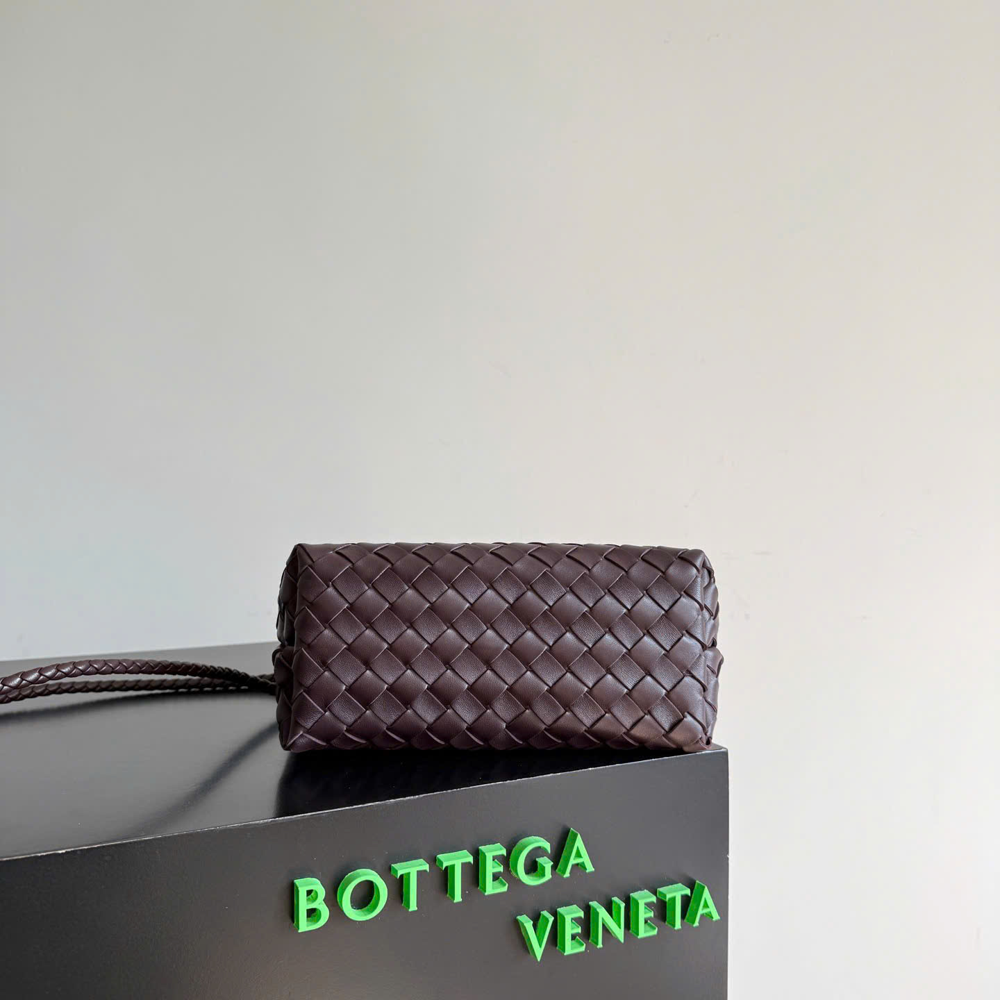 Bagsaaa B0tt*ga Ven*ta Small Andiamo 766014 fondant - 25cm