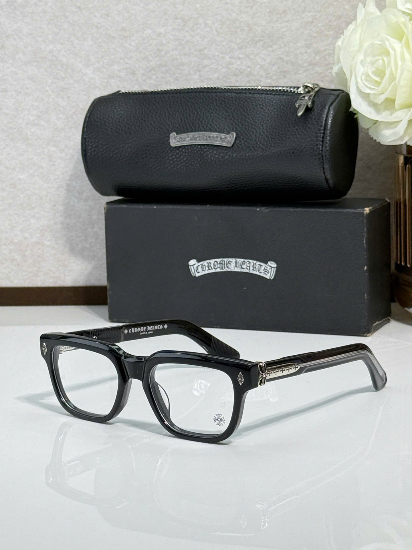 Bagsaaaa Ch*0me He**ts Pen 15 BK Glasses