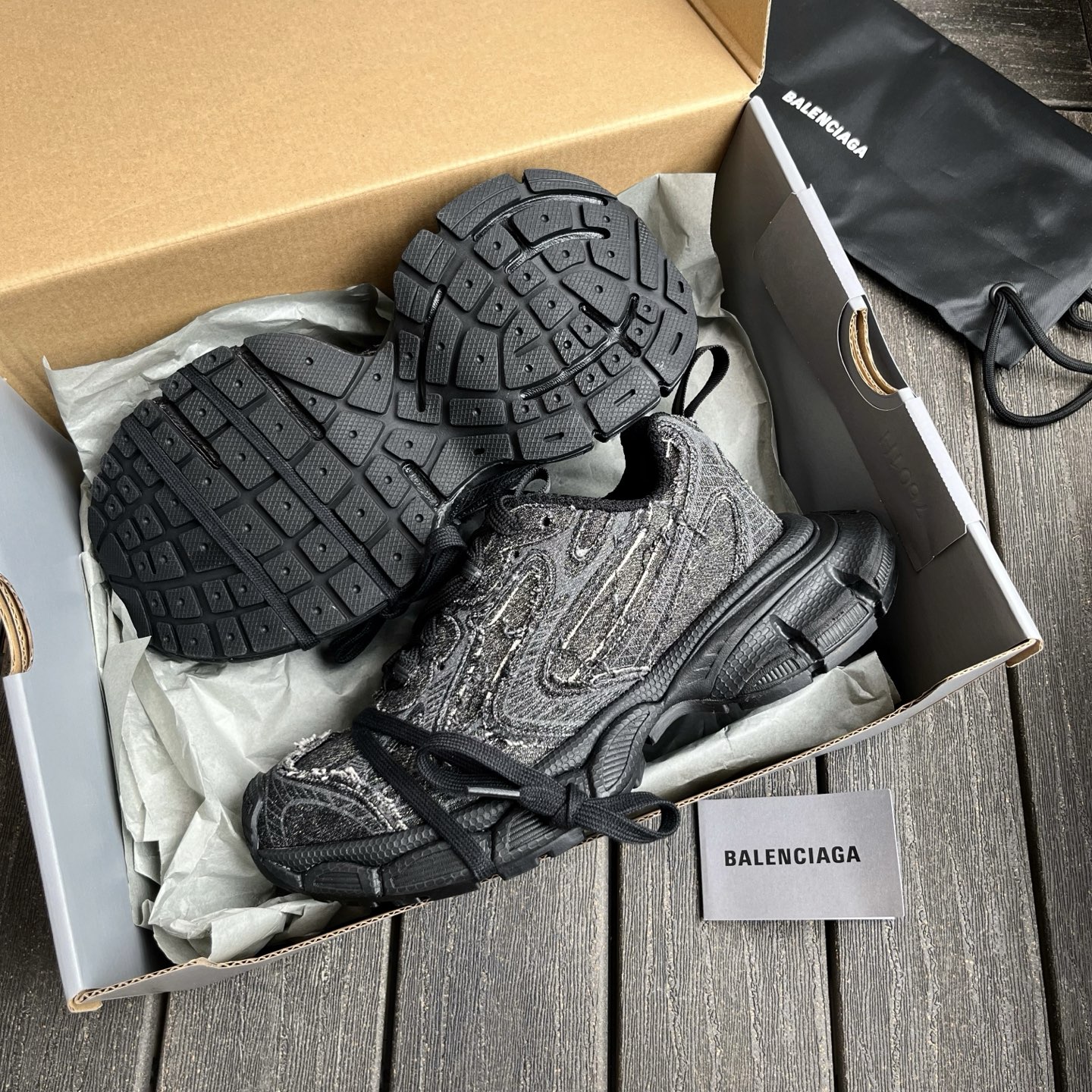 Bagsaaa 3XL Ba1en*iaga Sneaker in black denim