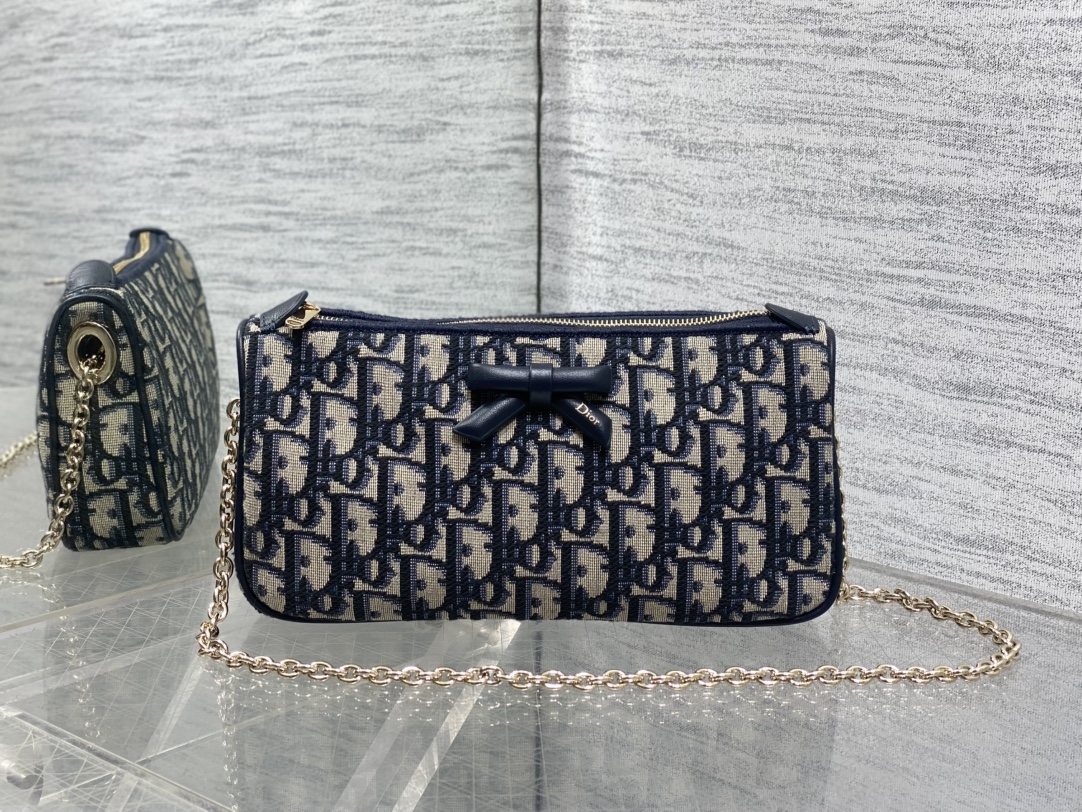 Bagsaaa D10r Oblique Bow Pouch with Chain Blue D10r Oblique Jacquard - 22cm