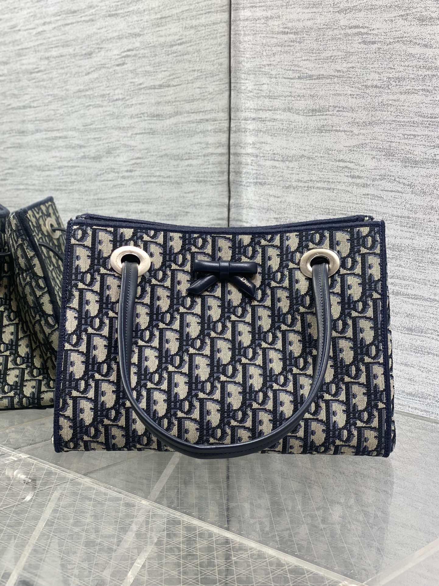 Bagsaaa D10r Small Shopping Bag Blue D10r Oblique Jacquard - 27cm