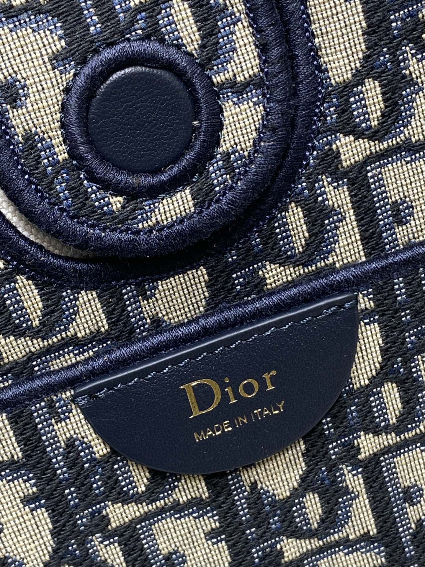 Bagsaaa D10r Small Shopping Bag Blue D10r Oblique Jacquard - 27cm