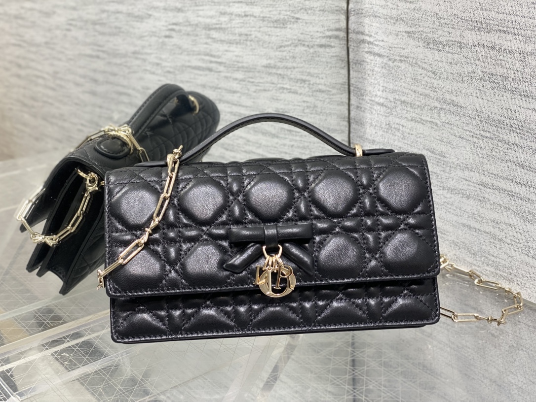 Bagsaaa My D10r Mini Bag Black Cannage Lambskin - 21cm