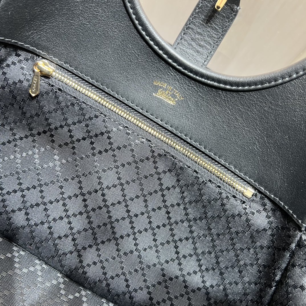 Bagsaaa New Collection 2026 Mercato small tote bag 866646 black - 26cm