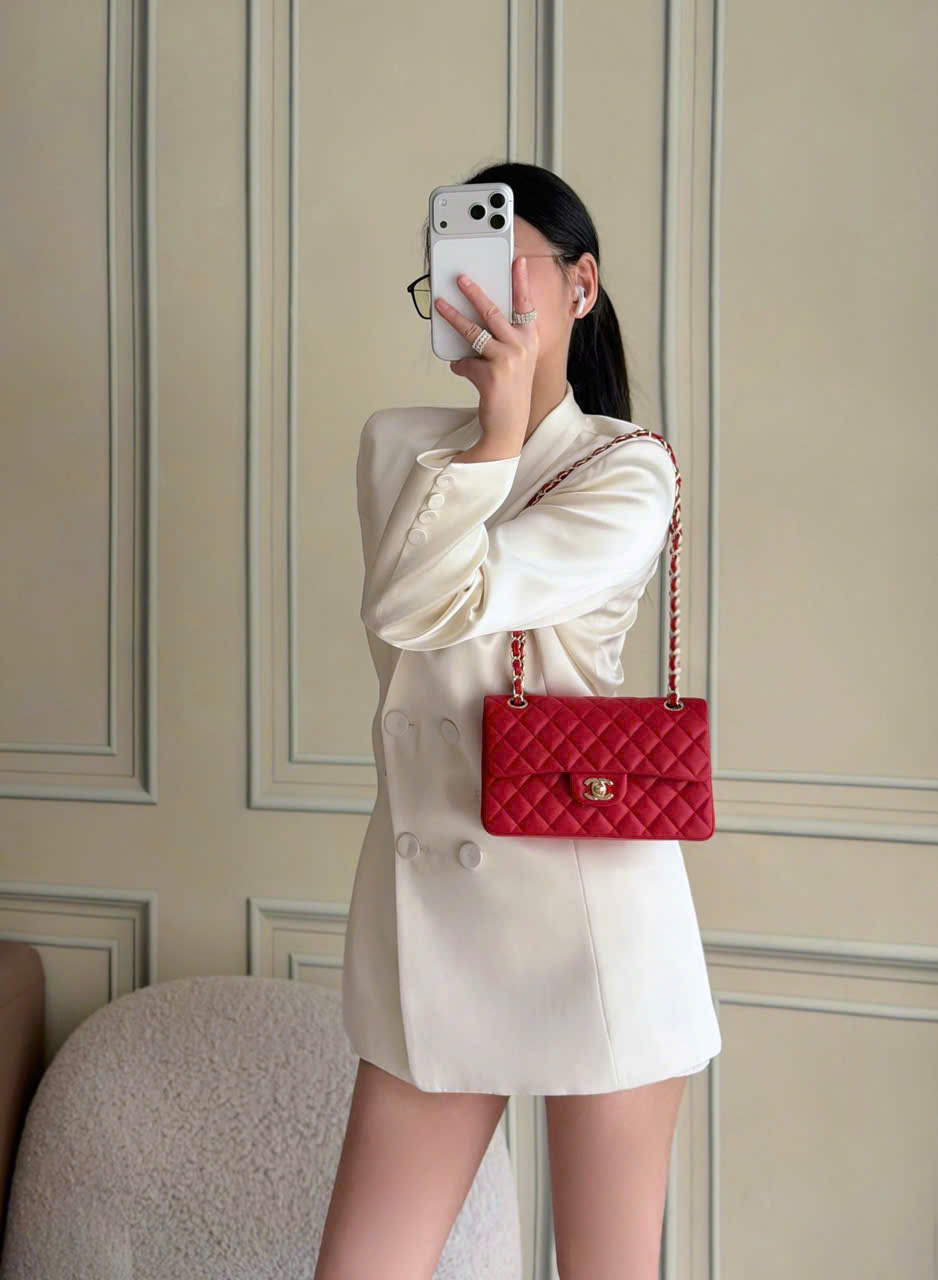 Bagsaaa Ch**el small flap bag red caviar & gold - 23cm