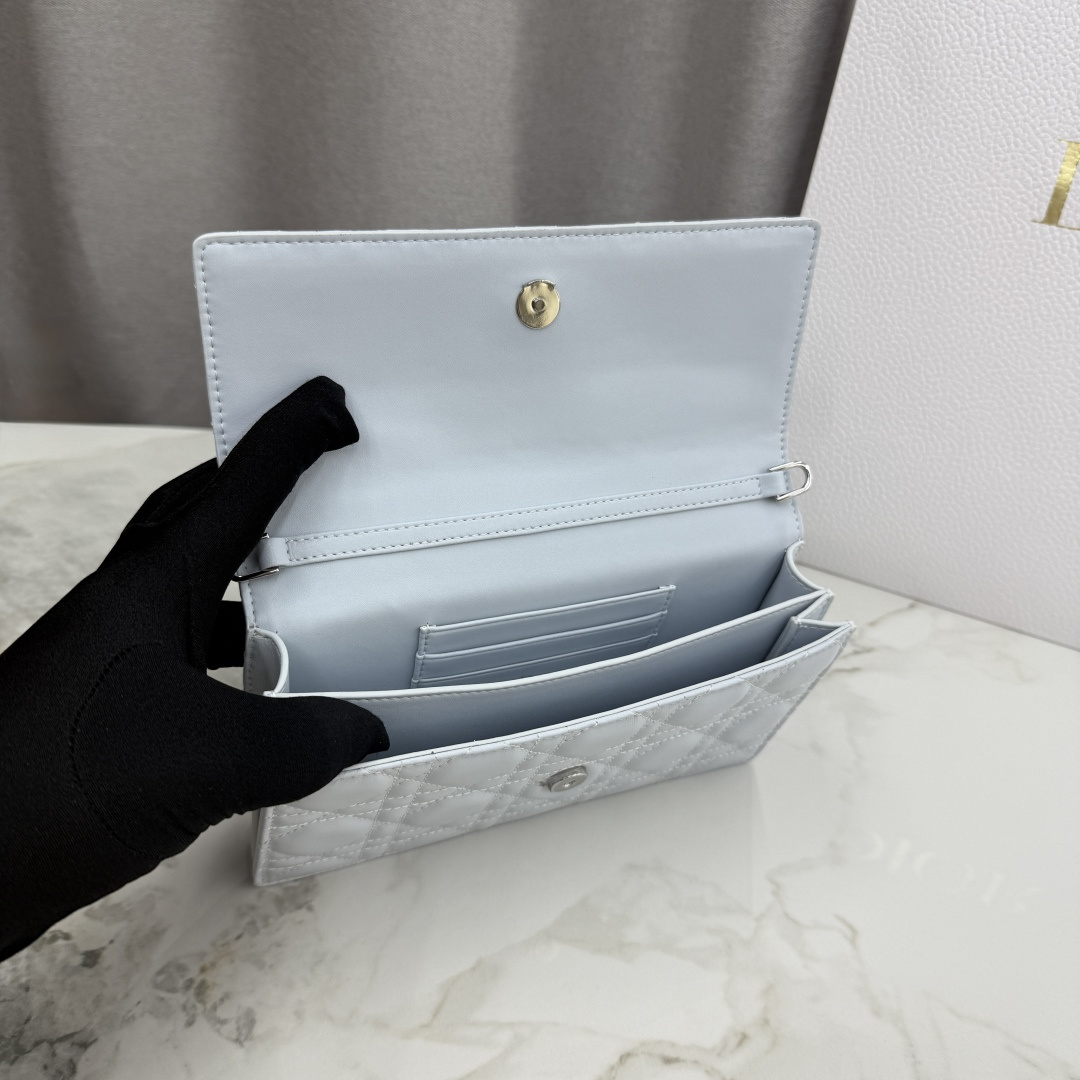 Bagsaaa My D10r Mini Bag Ice Blue Cannage Lambskin - 21cm