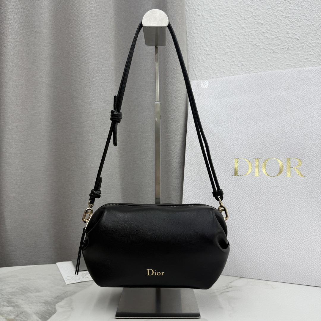 Bagsaaa D10r Bow Pouch Black S*pple Lambskin - 20cm