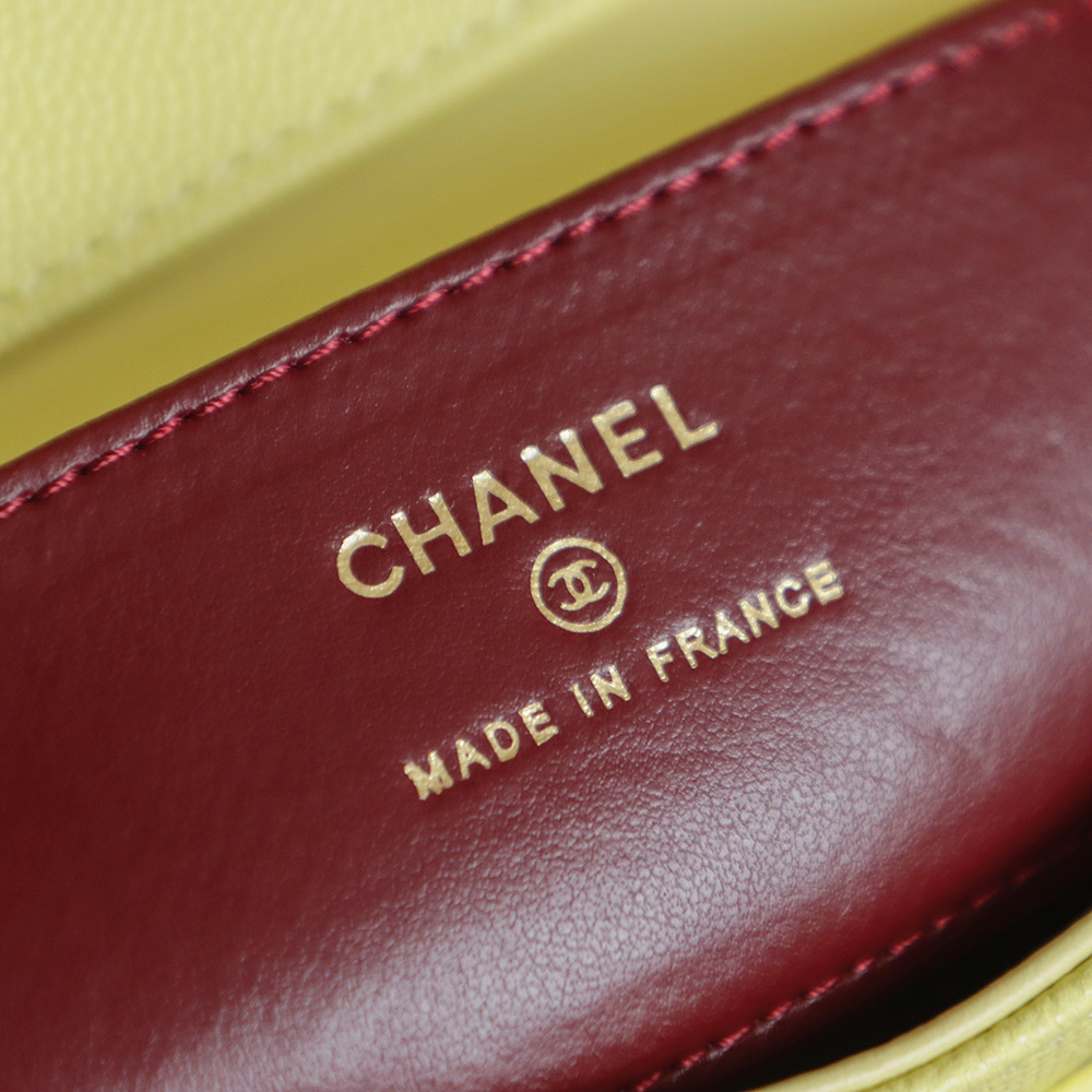 Bagsaaa Ch**el Spring Summer 2026 Clutch with Leather Strap AP5068 yellow - 17cm