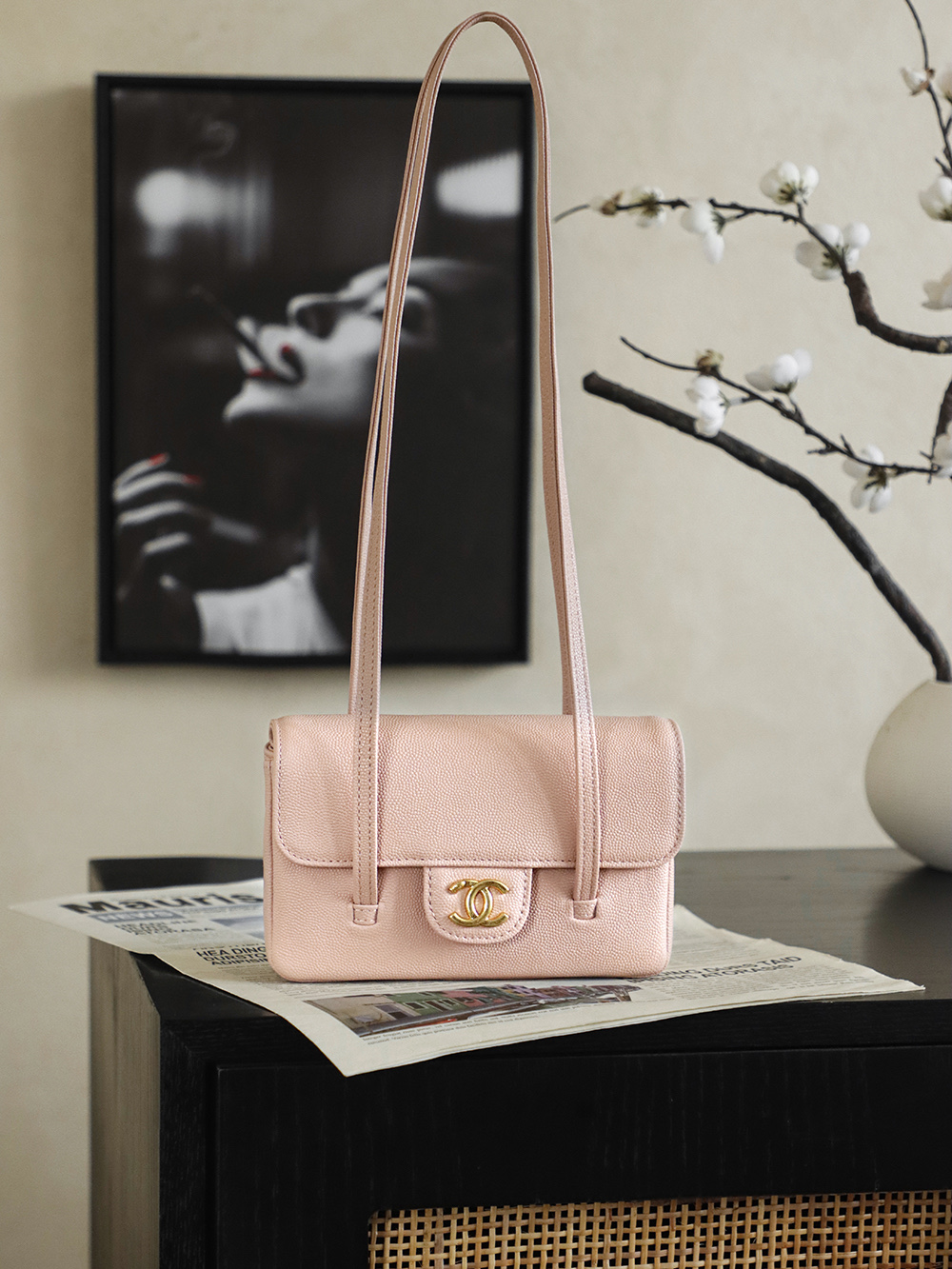 Bagsaaa Ch**el Spring Summer 2026 Clutch with Leather Strap AP5068 light pink - 17cm