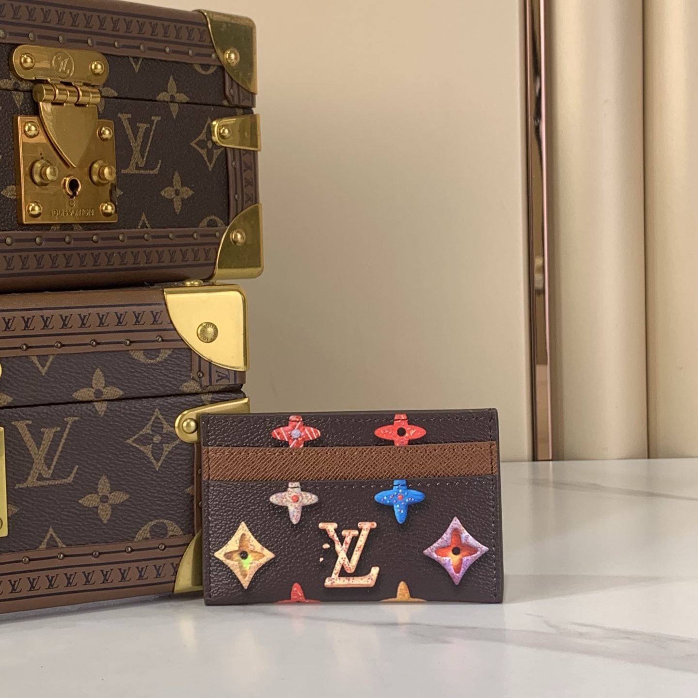 Bagsaaa 2026 Collection LV M28284 Double Card Holder Chocolate - 11cm