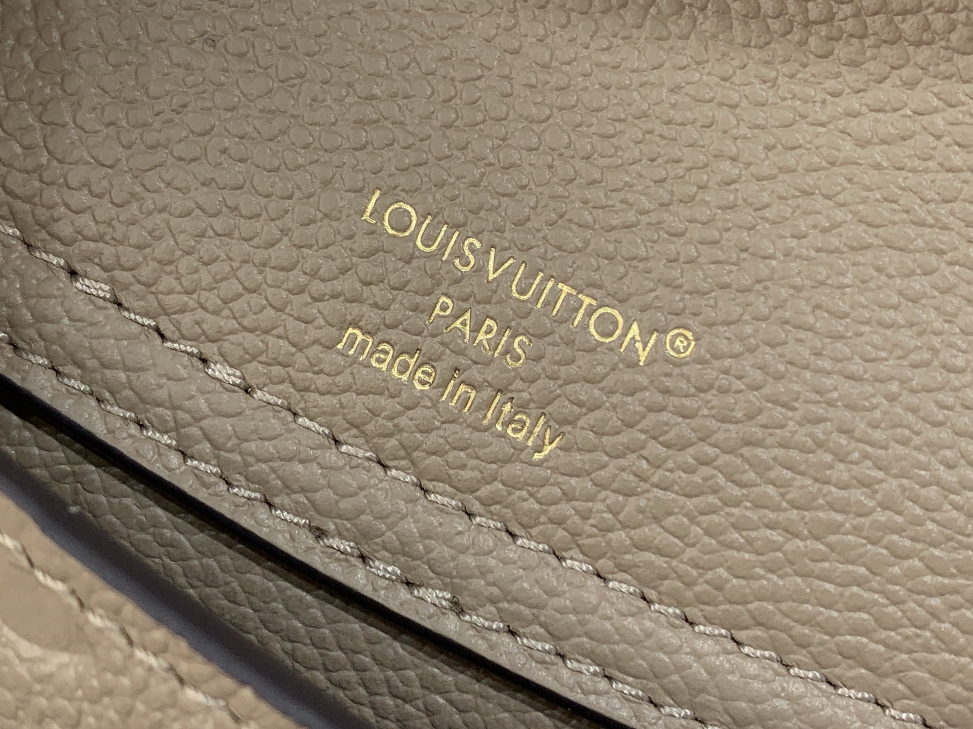 Bagsaaa 2026 Collection LV M27937 Hobo Métis Tourterelle - 35cm
