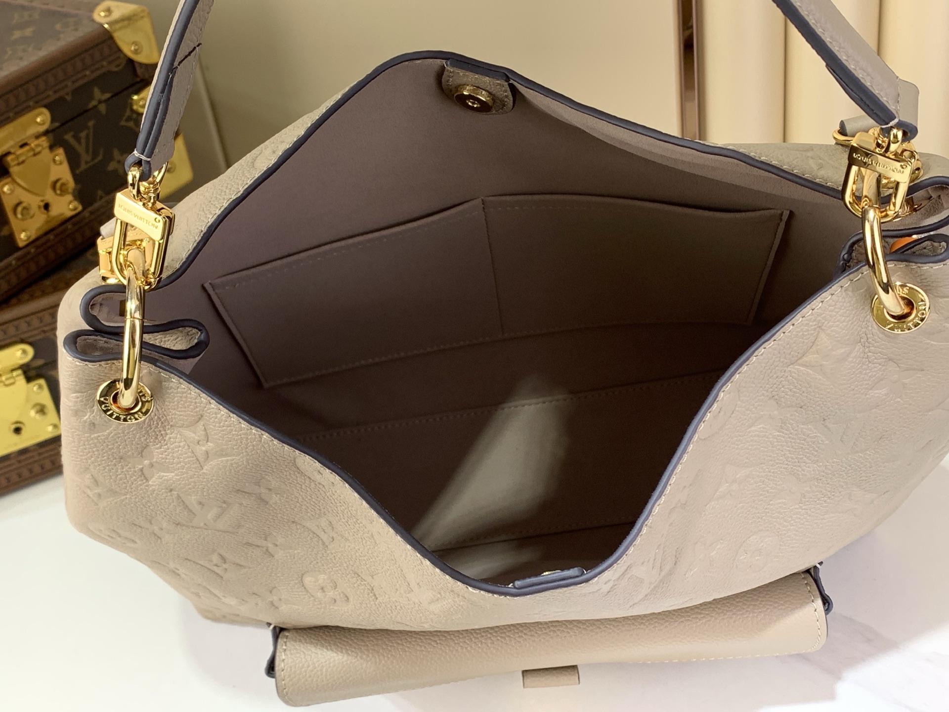 Bagsaaa 2026 Collection LV M27937 Hobo Métis Tourterelle - 35cm