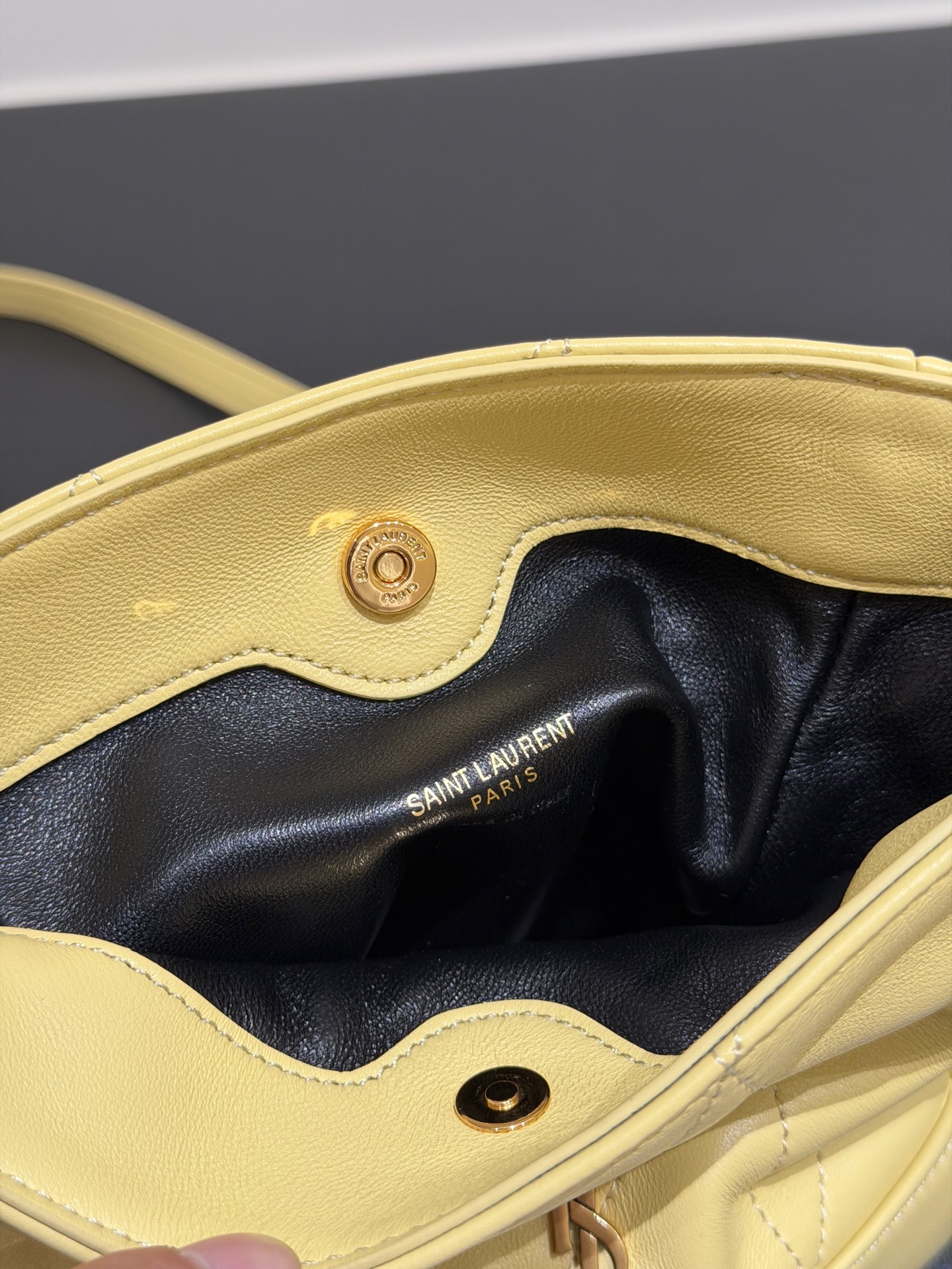Bagsaaa Y51 JAMIE mini shoulder pouch in lambskin 859174 yellow - 15.5cm