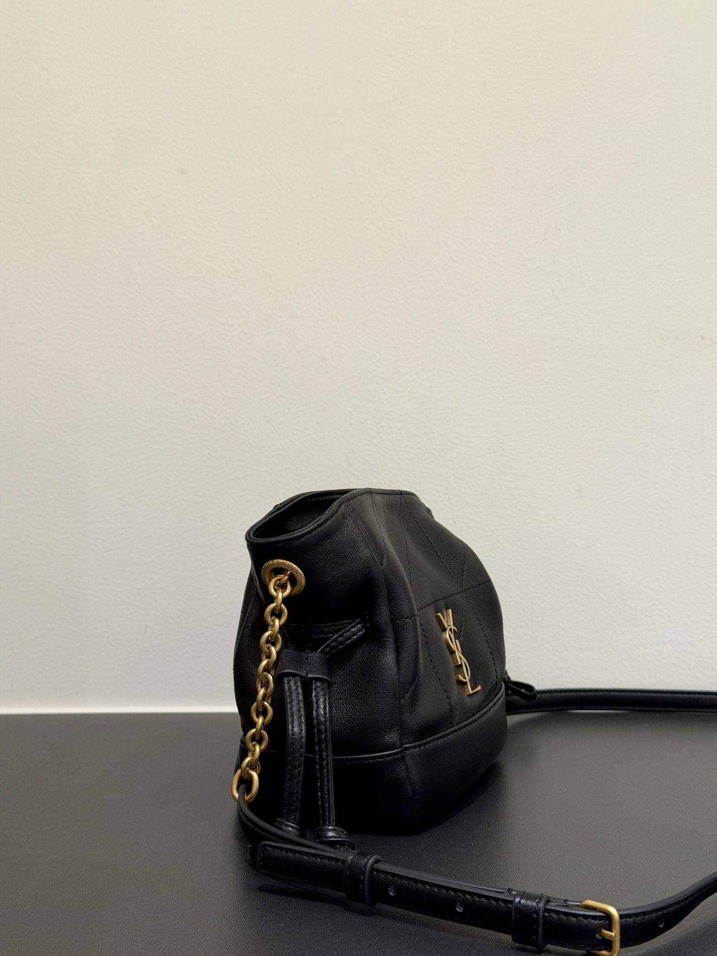 Bagsaaa Y51 JAMIE mini shoulder pouch in lambskin 859174 black - 15.5cm