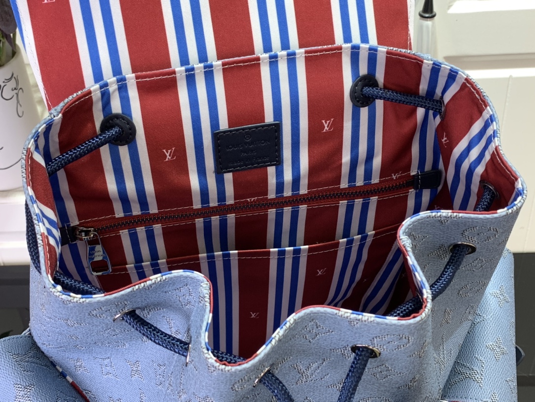 Bagsaaa LV M14676 Christopher MM backpack blue - 38 x 44 x 12.5 cm
