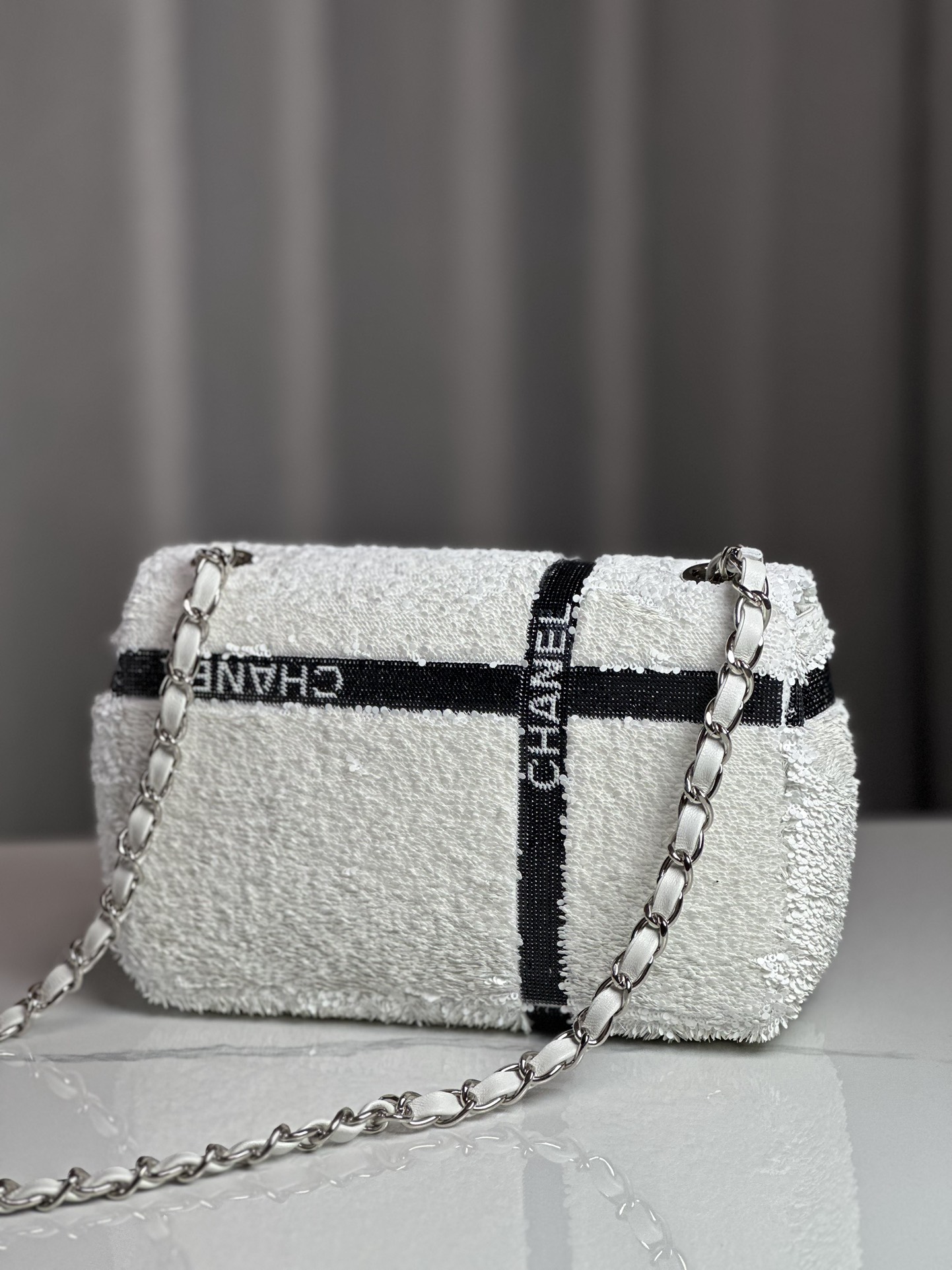 Bagsaaa Ch**el Sequin Ribbon Mini Rectangular Flap bag white - 21cm