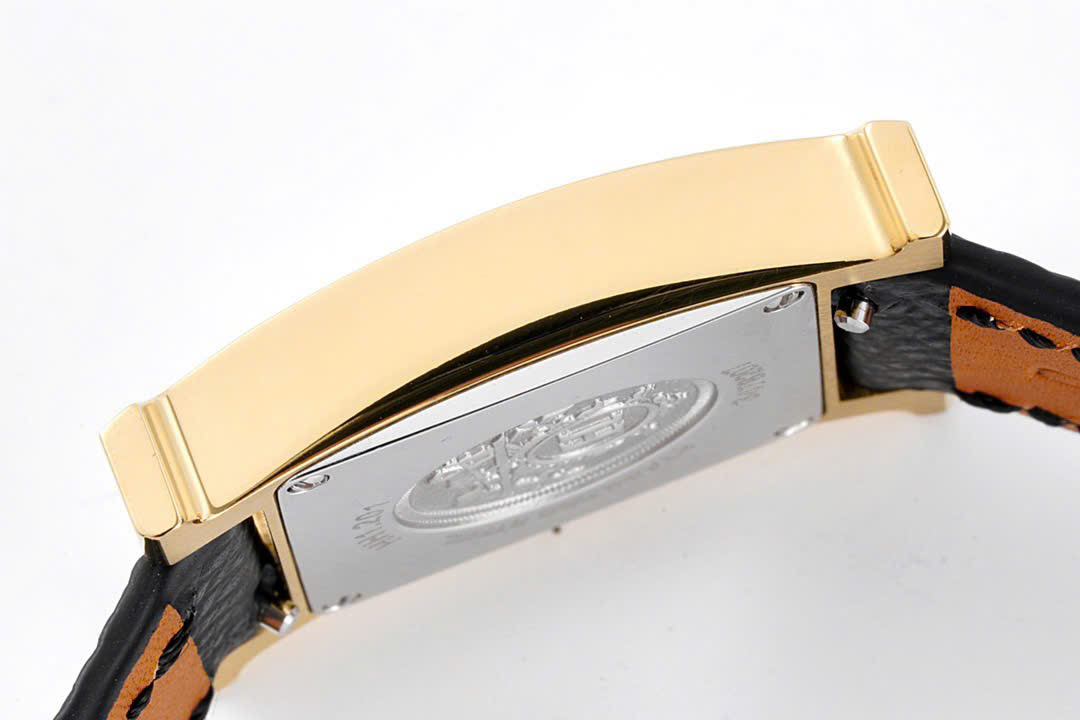 Bagsaaa H**me5 Heure H black & gold watch
